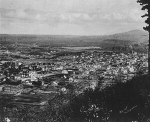 Circa 1905 panoramic photograph of Bellingham descending toward the bay