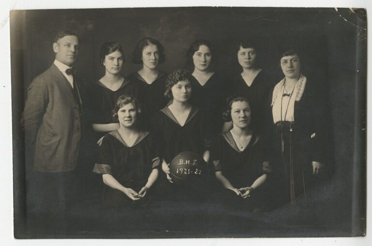 Around 1922 group photograph of a girls' basketball team in Blaine, Washington